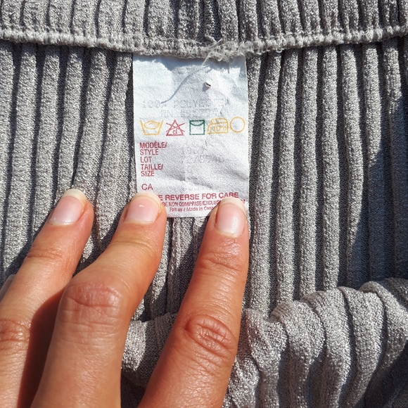 Vintage tan skirt with gold sparkle - Picture 11 of 11